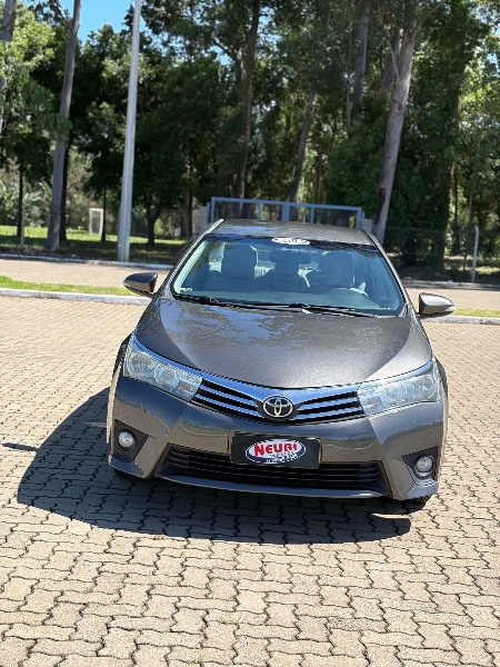 TOYOTA COROLLA 2.0 XEI 16V FLEX 4P AUTOMÁTICO /2015 NEURI VEÍCULOS LAJEADO / Carros no Vale