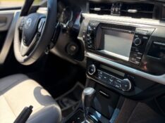 TOYOTA COROLLA 2.0 XEI 16V FLEX 4P AUTOMÁTICO /2015 NEURI VEÍCULOS LAJEADO / Carros no Vale