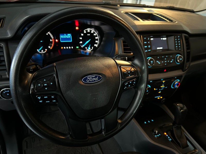FORD RANGER XLS 2.2 4X4 CD DIESEL AUT. /2019 IDEAL VEÍCULOS LAJEADO / Carros no Vale