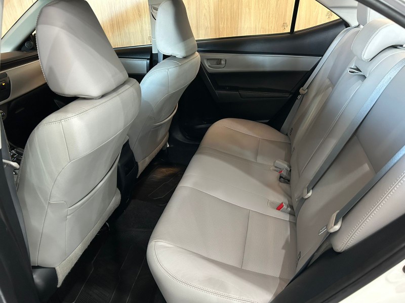 TOYOTA COROLLA XEI /2015 IDEAL VEÍCULOS LAJEADO / Carros no Vale