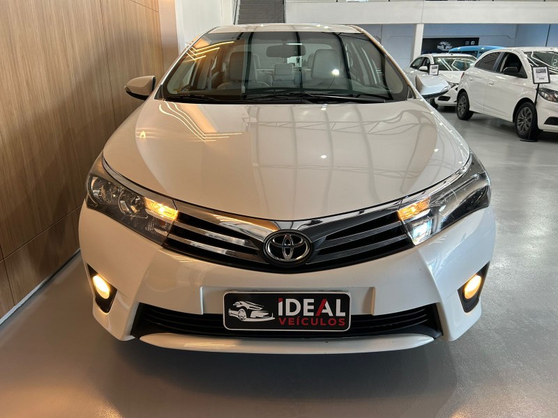 TOYOTA COROLLA XEI /2015 IDEAL VEÍCULOS LAJEADO / Carros no Vale