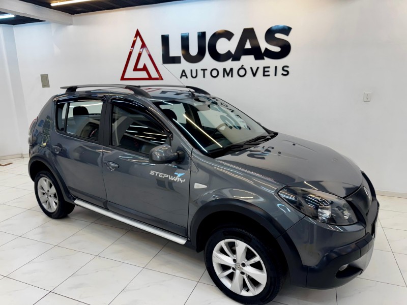 RENAULT SANDERO STEPWAY 1.6 2014/2014 LUCAS AUTOMÓVEIS BOM RETIRO DO SUL / Carros no Vale