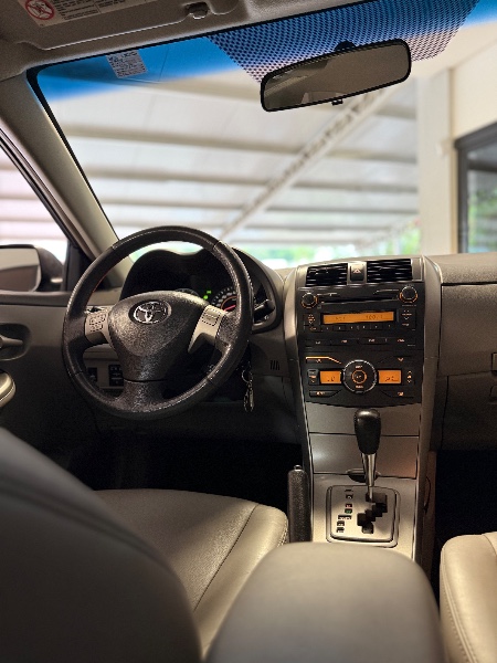 TOYOTA COROLLA 1.8 XEI 16V FLEX 4P AUTOMÁTICO 2009/2010 MALAGGI VEÍCULOS ENCANTADO / Carros no Vale