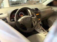 TOYOTA COROLLA 1.8 XEI 16V FLEX 4P AUTOMÁTICO 2009/2010 MALAGGI VEÍCULOS ENCANTADO / Carros no Vale