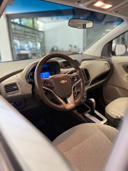 CHEVROLET SPIN 1.8 LTZ 8V FLEX 4P AUTOMÁTICO 2014/2014 MALAGGI VEÍCULOS ENCANTADO / Carros no Vale