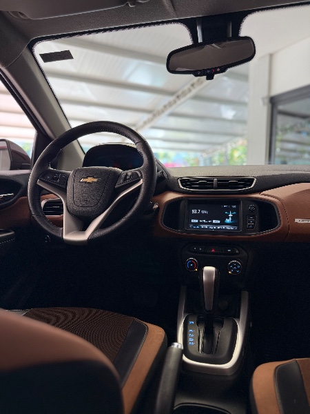 CHEVROLET ONIX 1.4 MPFI ACTIV 8V FLEX 4P AUTOMÁTICO 2017/2018 MALAGGI VEÍCULOS ENCANTADO / Carros no Vale