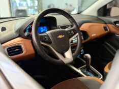 CHEVROLET ONIX 1.4 MPFI ACTIV 8V FLEX 4P AUTOMÁTICO 2017/2018 MALAGGI VEÍCULOS ENCANTADO / Carros no Vale