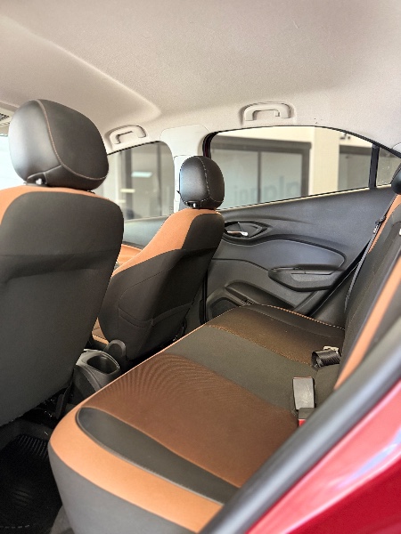 CHEVROLET ONIX 1.4 MPFI ACTIV 8V FLEX 4P AUTOMÁTICO 2017/2018 MALAGGI VEÍCULOS ENCANTADO / Carros no Vale