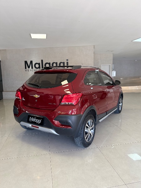 CHEVROLET ONIX 1.4 MPFI ACTIV 8V FLEX 4P AUTOMÁTICO 2017/2018 MALAGGI VEÍCULOS ENCANTADO / Carros no Vale