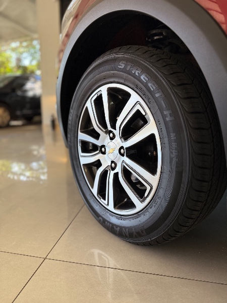 CHEVROLET ONIX 1.4 MPFI ACTIV 8V FLEX 4P AUTOMÁTICO 2017/2018 MALAGGI VEÍCULOS ENCANTADO / Carros no Vale