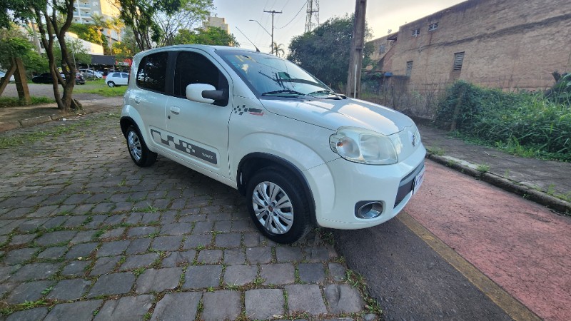FIAT UNO VIVACE 1.0 2013/2014 FERNANDO AUTOMÓVEIS | REVENDA DE CARROS ARROIO DO MEIO ARROIO DO MEIO / Carros no Vale