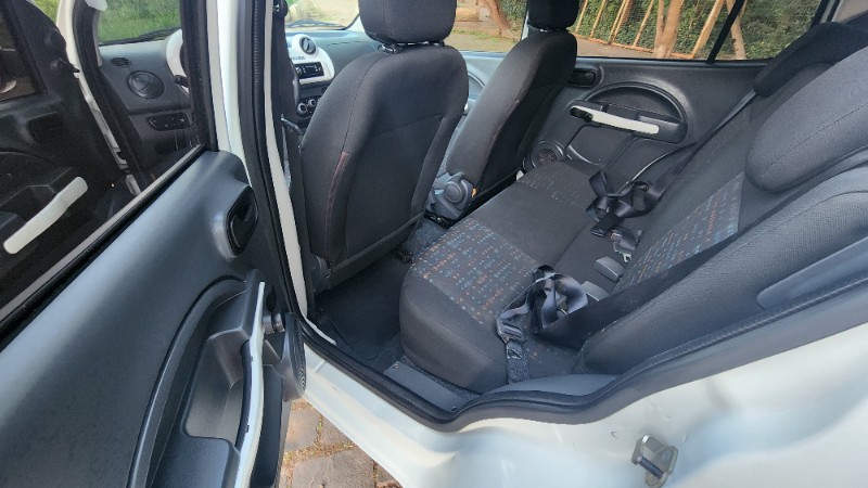 FIAT UNO VIVACE 1.0 2013/2014 FERNANDO AUTOMÓVEIS | REVENDA DE CARROS ARROIO DO MEIO ARROIO DO MEIO / Carros no Vale