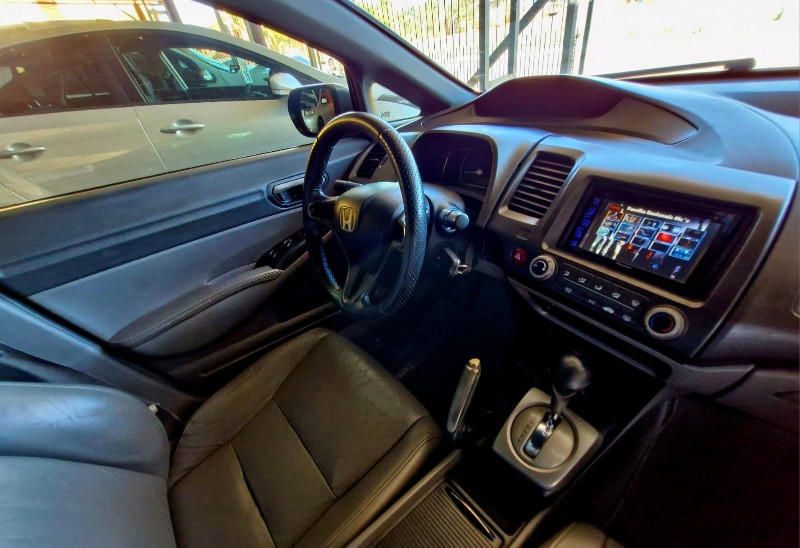 HONDA CIVIC 1.8 LXS 16V 2007/2007 CRUZEIRO MULTIMARCAS CRUZEIRO DO SUL / Carros no Vale