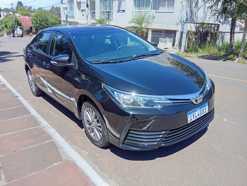 TOYOTA COROLLA 1.8 GLI UPPER 2018/2018 ALTERNATIVA VEÍCULOS LAJEADO / Carros no Vale