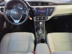 TOYOTA COROLLA 1.8 GLI UPPER 2018/2018 ALTERNATIVA VEÍCULOS LAJEADO / Carros no Vale