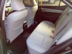 TOYOTA COROLLA 1.8 GLI UPPER 2018/2018 ALTERNATIVA VEÍCULOS LAJEADO / Carros no Vale