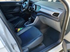 VOLKSWAGEN T-CROSS 1.0 200 TSI /2022 CHIMA VEÍCULOS VENÂNCIO AIRES / Carros no Vale