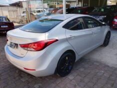 HYUNDAI ELANTRA 2.0 GLS /2015 CHIMA VEÍCULOS VENÂNCIO AIRES / Carros no Vale