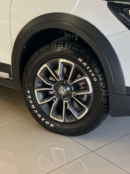 VOLKSWAGEN SAVEIRO 1.6 CROSS 16V 2023/2023 JM AUTOMÓVEIS VENÂNCIO AIRES / Carros no Vale