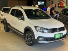 VOLKSWAGEN SAVEIRO 1.6 CROSS 16V 2023/2023 JM AUTOMÓVEIS VENÂNCIO AIRES / Carros no Vale