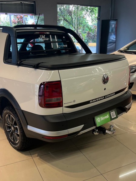 VOLKSWAGEN SAVEIRO 1.6 CROSS 16V 2023/2023 JM AUTOMÓVEIS VENÂNCIO AIRES / Carros no Vale
