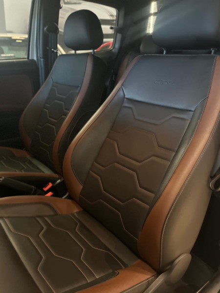 VOLKSWAGEN SAVEIRO 1.6 CROSS 16V 2023/2023 JM AUTOMÓVEIS VENÂNCIO AIRES / Carros no Vale