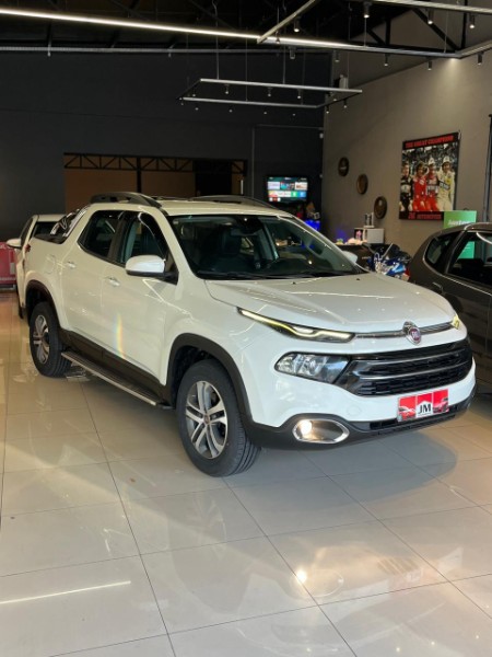 FIAT TORO FREEDOM 2.4 16V 2017/2017 JM AUTOMÓVEIS VENÂNCIO AIRES / Carros no Vale