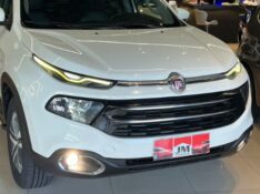 FIAT TORO FREEDOM 2.4 16V 2017/2017 JM AUTOMÓVEIS VENÂNCIO AIRES / Carros no Vale