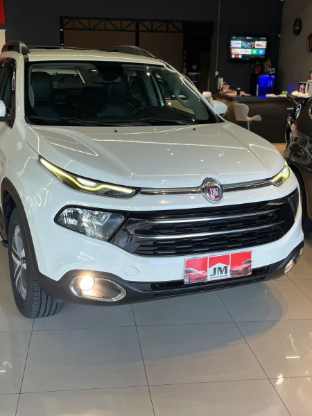 FIAT TORO FREEDOM 2.4 16V 2017/2017 JM AUTOMÓVEIS VENÂNCIO AIRES / Carros no Vale