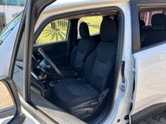 JEEP RENEGADE SPORT 1.8 4X2 16V MEC. 2016/2016 LS MULTIMARCAS VENÂNCIO AIRES / Carros no Vale