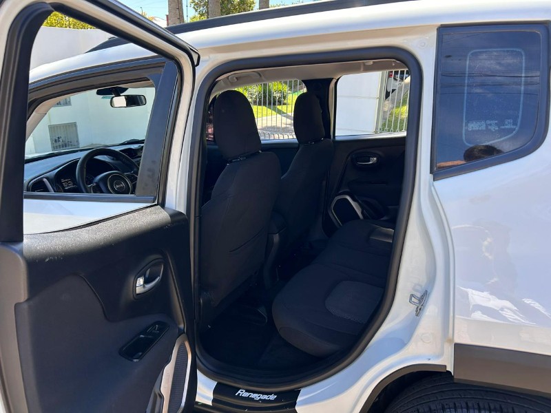 JEEP RENEGADE SPORT 1.8 4X2 16V MEC. 2016/2016 LS MULTIMARCAS VENÂNCIO AIRES / Carros no Vale