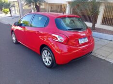 PEUGEOT 208 ACTIVE 1.5 2014/2015 ALTERNATIVA VEÍCULOS LAJEADO / Carros no Vale