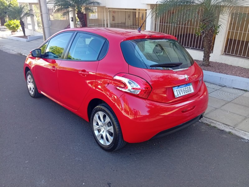PEUGEOT 208 ACTIVE 1.5 2014/2015 ALTERNATIVA VEÍCULOS LAJEADO / Carros no Vale