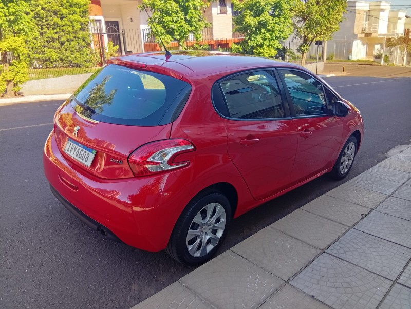PEUGEOT 208 ACTIVE 1.5 2014/2015 ALTERNATIVA VEÍCULOS LAJEADO / Carros no Vale