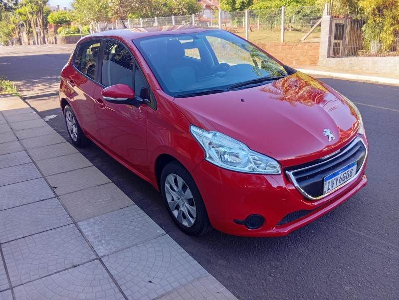 PEUGEOT 208 ACTIVE 1.5 2014/2015 ALTERNATIVA VEÍCULOS LAJEADO / Carros no Vale