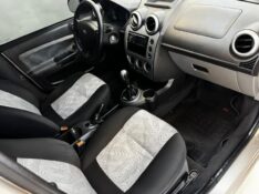 FORD FIESTA SEDAN 1.6 COMPLETO 2009/2009 LUCAS AUTOMÓVEIS BOM RETIRO DO SUL / Carros no Vale