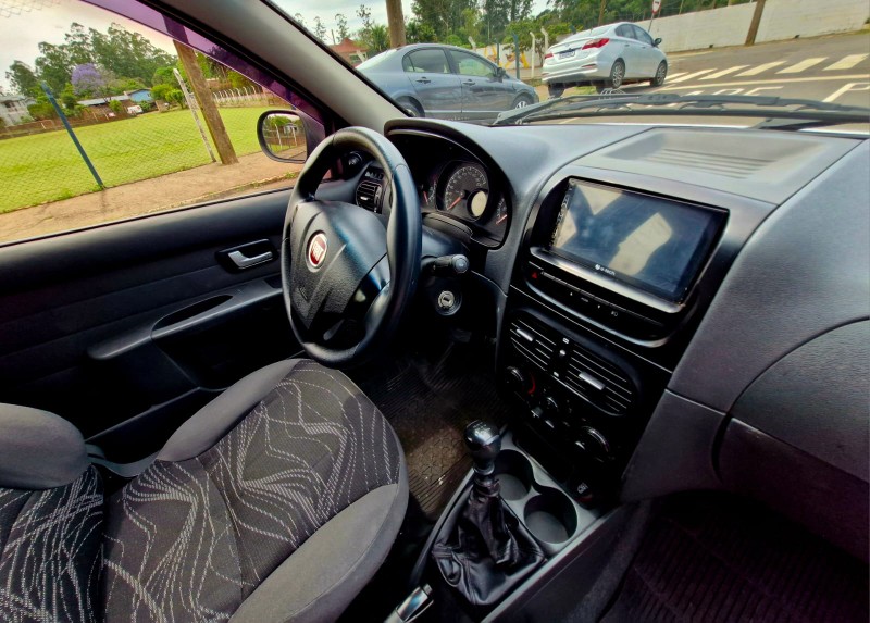 FIAT STRADA 1.4 MPI HARD WORKING CD 8V FLEX 3P MANUAL 2014/2015 CRUZEIRO MULTIMARCAS CRUZEIRO DO SUL / Carros no Vale