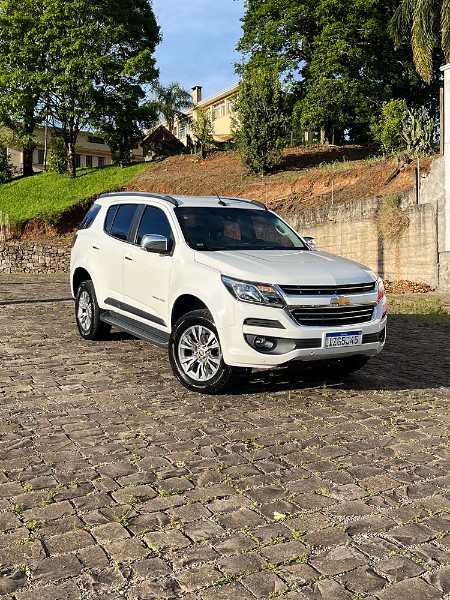 CHEVROLET TRAILBLAZER 2.8 LTZ 4X4 16V TURBO DIESEL 4P AUTOMÁTICO 2019/2019 BOSCO AUTOMÓVEIS GUAPORÉ / Carros no Vale CHEVROLET TRAILBLAZER 2.8 LTZ 4X4 16V TURBO DIESEL 4P AUTOMÁTICO 2019/2019 BOSCO AUTOMÓVEIS GUAPORÉ / Carros no Vale