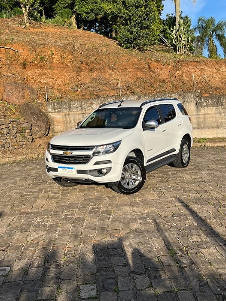 CHEVROLET TRAILBLAZER 2.8 LTZ 4X4 16V TURBO DIESEL 4P AUTOMÁTICO 2019/2019 BOSCO AUTOMÓVEIS GUAPORÉ / Carros no Vale CHEVROLET TRAILBLAZER 2.8 LTZ 4X4 16V TURBO DIESEL 4P AUTOMÁTICO 2019/2019 BOSCO AUTOMÓVEIS GUAPORÉ / Carros no Vale