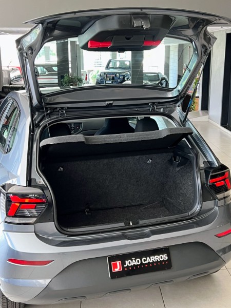 VOLKSWAGEN POLO 1.0 MPI TRACK 2024/2024 JOÃO CARROS MULTIMARCAS GUAPORÉ / Carros no Vale