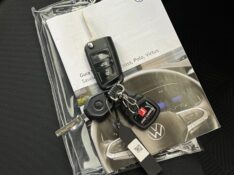 VOLKSWAGEN POLO 1.0 MPI TRACK 2024/2024 JOÃO CARROS MULTIMARCAS GUAPORÉ / Carros no Vale