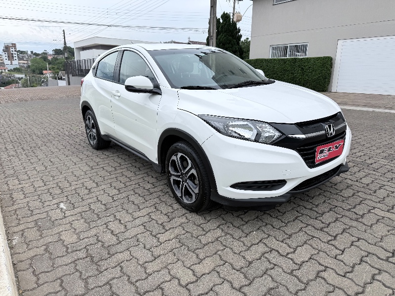 HONDA HR-V 1.8 16V FLEX LX 4P AUTOMÁTICO 2016/2016 ELY AUTOMÓVEIS LAJEADO / Carros no Vale HONDA HR-V 1.8 16V FLEX LX 4P AUTOMÁTICO 2016/2016 ELY AUTOMÓVEIS LAJEADO / Carros no Vale