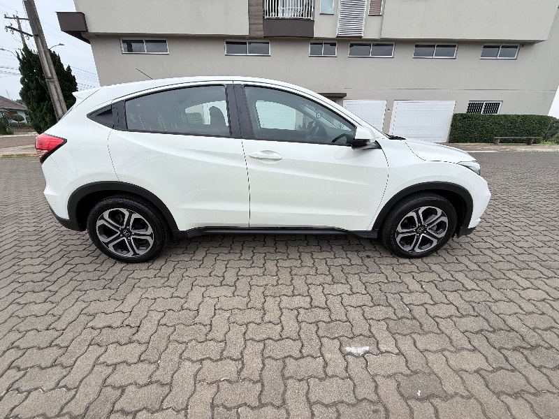 HONDA HR-V 1.8 16V FLEX LX 4P AUTOMÁTICO 2016/2016 ELY AUTOMÓVEIS LAJEADO / Carros no Vale HONDA HR-V 1.8 16V FLEX LX 4P AUTOMÁTICO 2016/2016 ELY AUTOMÓVEIS LAJEADO / Carros no Vale