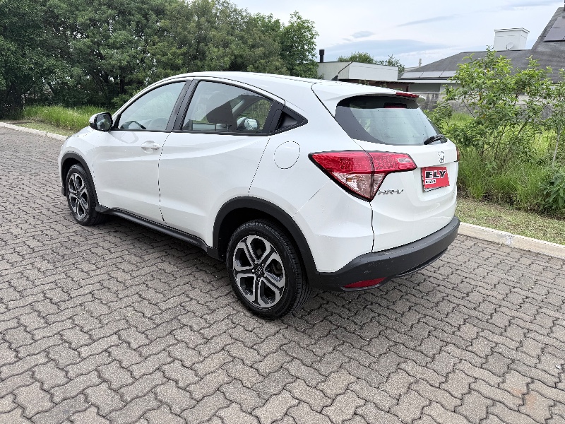 HONDA HR-V 1.8 16V FLEX LX 4P AUTOMÁTICO 2016/2016 ELY AUTOMÓVEIS LAJEADO / Carros no Vale HONDA HR-V 1.8 16V FLEX LX 4P AUTOMÁTICO 2016/2016 ELY AUTOMÓVEIS LAJEADO / Carros no Vale