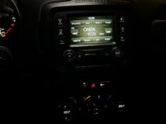 JEEP RENEGADE LONGITUDE 2016/2016 IDEAL VEÍCULOS LAJEADO / Carros no Vale