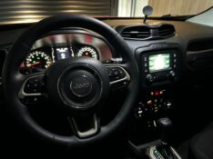 JEEP RENEGADE LONGITUDE 2016/2016 IDEAL VEÍCULOS LAJEADO / Carros no Vale