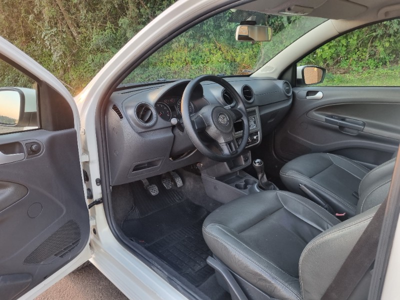 VOLKSWAGEN SAVEIRO TRENDLINE 1.6 T.FLEX 8V 2014/2014 MG VEÍCULOS ARROIO DO MEIO / Carros no Vale