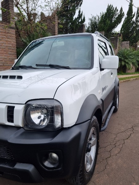 SUZUKI JIMNY 1.3 4SPORT 4X4 16V 2016/2015 MG VEÍCULOS ARROIO DO MEIO / Carros no Vale