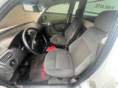 VOLKSWAGEN SAVEIRO 1.6 2004/2004 ELY AUTOMÓVEIS LAJEADO / Carros no Vale