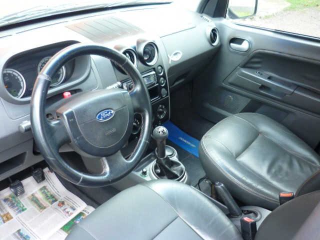 FORD ECOSPORT 1.6 XLT 8V 2005/2005 PREMIUM AUTOMÓVEIS ARROIO DO MEIO / Carros no Vale